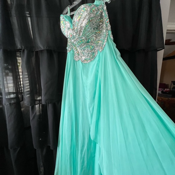 Turquoise, jeweled formal dress - Picture 2 of 6